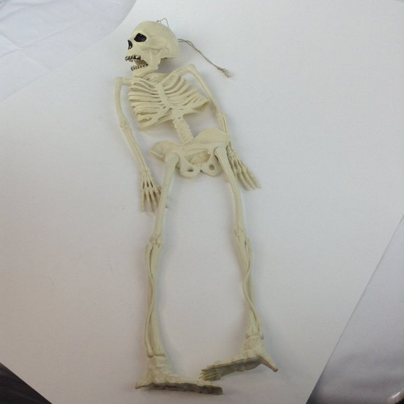 Vintage Halloween Hanging Skeleton 23" - Picture 1 of 13